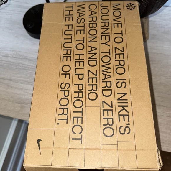 ❤️Nike  Court Vision Low Sneakers - White/Black/White - 8.5Men or Women’s 10 - Picture 2 of 10